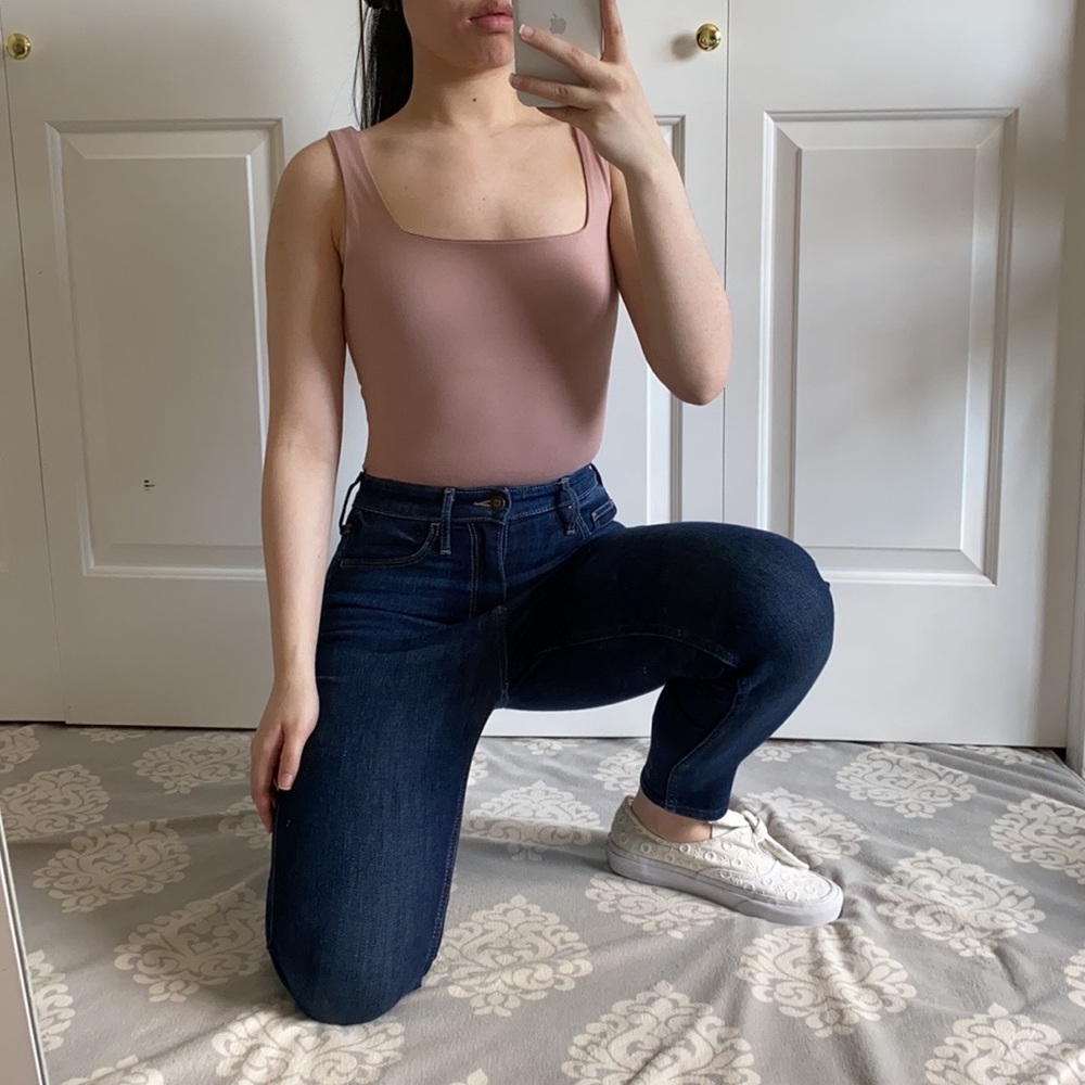 FREELY - Dusty Pink Square Neck Casual
Basic Soft Tank Top Bodysuit - Picture 6 of 11